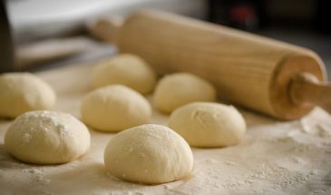 Пергамент прилип к выпечке: как можно быстро и легко спасти ситуацию