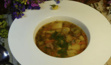 Вкусный суп у папы: огуречник постный (видео)