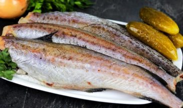 Если есть такой рецепт, то и красной рыбы не надо. Нежный и сочный минтай в луковом соусе