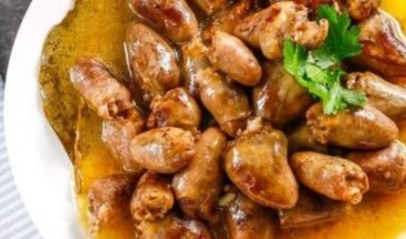 Куриные сердечки на сковороде