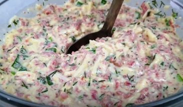 Вместо надоевшей пиццы. Если дома появляется колбаса, делаю так: невероятно вкусный завтрак