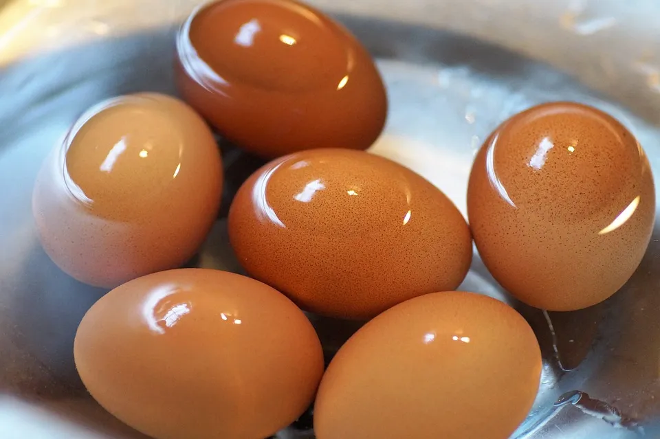 Нужная хитрость на Пасху: какой сварить яйца, чтобы не трескала скорлупа – древний секрет