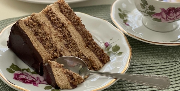 Необыкновенно вкусный: пошаговый рецепт кофейного торта с орехами