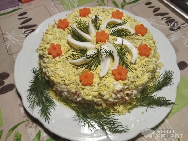Рецепт: Салат Мимоза с копченым сыром — «Копченая мимоза» с копченой иваси и копчёным колбасным сыром