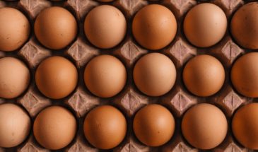Это важно знать: нужно ли мыть яйца перед тем, как варить