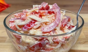 Салат, который идеален для любого праздника. 3 вкусных рецепта с крабовыми палочками