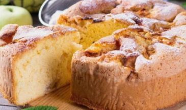 Пышная шарлотка на кефире с яблоками в духовке