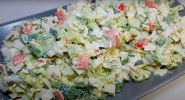 Салат на праздничный стол: легкий — быстрый — вкусный. Простой летний рецепт