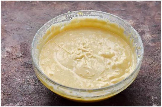 Шарлотка с яблоками