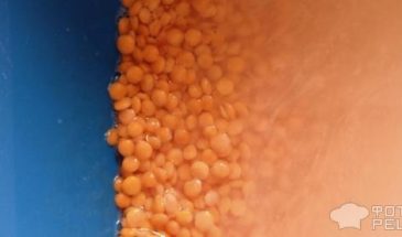 Рецепт: Лепешки из красной чечевицы с тунцом — С тунцом и овощами