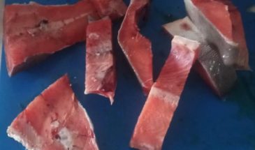 Рецепт: Горбуша жареная в муке — на подсолнечном масле