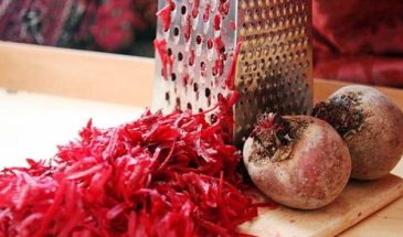 Открыла для себя новый рецепт. Салат из свеклы вкуснее, чем из капусты: полезный салат на каждый день