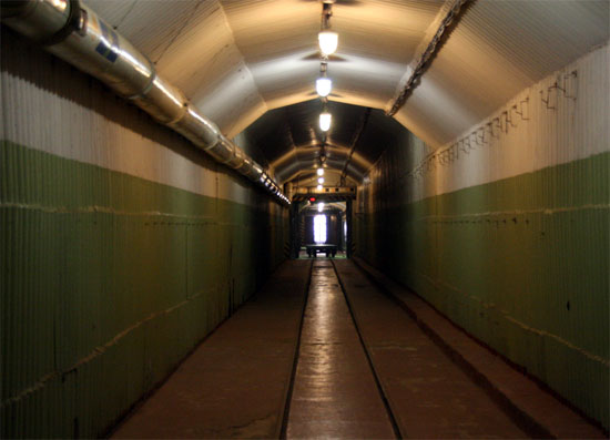 Подземные тоннели музея холодной войны