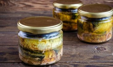 Вы поблагодарите себя за такую заготовку: рецепт вкуснейшей консервированной рыбы в масле
