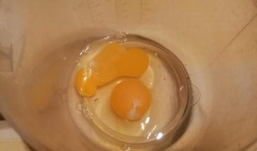 Рецепт: Овсяные кексики — с бананом и начинкой в микроволновке