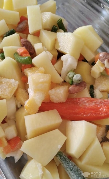 Рецепт: Котлеты из свиного фарша с овощами в духовке — со сметаной и оливковым маслом