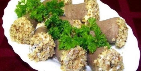 Закусочные рулеты из языка с орехами: рецепт невероятно вкусного блюда