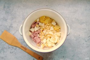 Белая окрошка на сыворотке