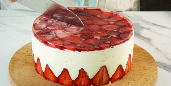 Изысканный и эффектный десерт. Рецепт французского торта «Фрезье»