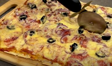 Готовлю пиццу по-новому, даже тесто не замешиваю. Быстро и очень вкусно: сразу 3 рецепта