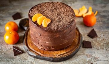 Блинный торт с бананами и шоколадом