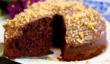 Шоколадный пирог к чаю. Быстрый и вкусный рецепт: приготовит даже ребёнок