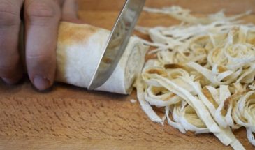 Беру лаваш и 3 яйца. Так вкусно и быстро я ещё не готовила: научила всех подруг этому рецепту