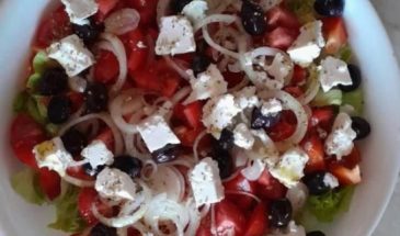 Рецепт: Овощной салат с сыром Фетакса — С болгарским перцем и орегано