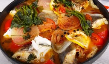 Вкуснее обеда из рыбы я не видела. Все закинули в сковороду на 30 минут и забыли
