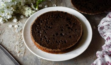 Черный бисквит