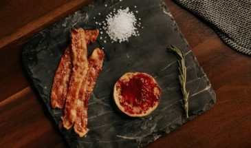 Как в американских сериалах: как сделать хрустящий бекон