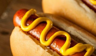 Названы белковые продукты, которые вредят человеку, а не помогают