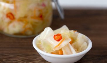 Легкий рецепт капусты на зиму: маринуем с уксусом