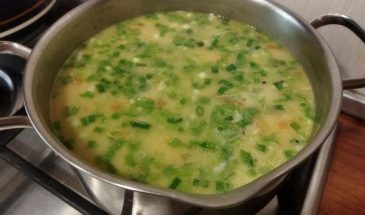 Рецепт: Куриный суп с плавленными сырками — с кукскусом и кукурузой