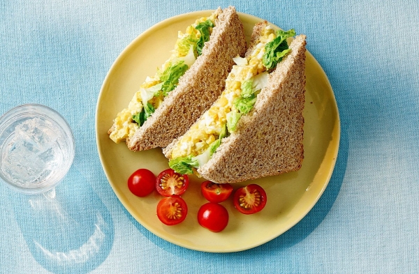 Сэндвич с яйцом – идеальный завтрак во время диеты