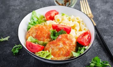 Нестандартные рецепты блюд с куриными котлетами, которые посмакуют всем