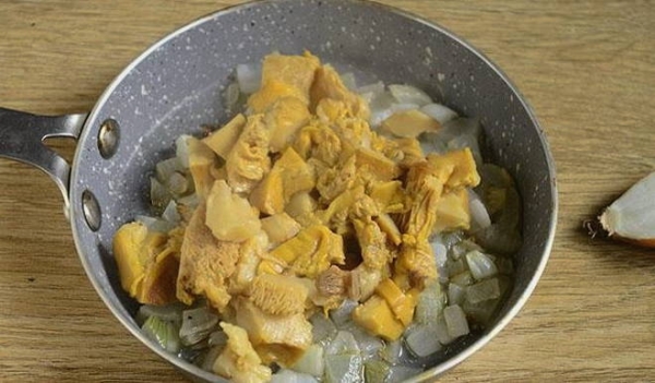 Лисички — 10 вкусных и простых блюд