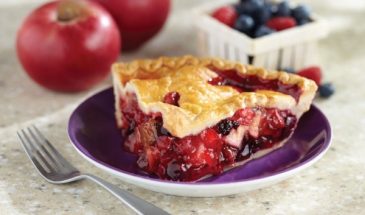 Пирог «Ягодное наслаждение» к чаю или кофе – обязательно попробуйте в эти выходные