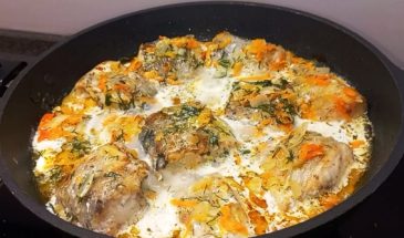 Нежный и сочный  минтай в сметанном соусе. Быстрый и вкусный ужин