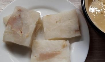 Рецепт: Филе палтуса в кляре — Вкусное блюдо, приготовленное в сковороде.