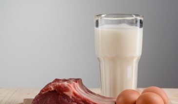Врач назвала продукт, который опасно сочетать с мясом