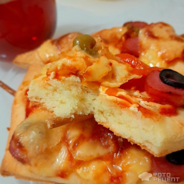 Рецепт: Мини-пицца "Елочка" - На творожном тесте, пицца порционная детская, с хрустящей соломкой.