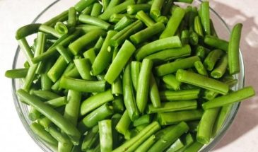 Рецепт: Баклажаны со стручковой фасолью на зиму — Остренькие, вкусные.