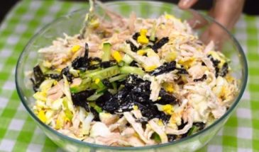 Салат с отварной курицей и черносливом