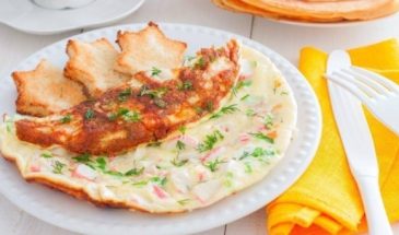 Омлет с крабовыми палочками: простейший рецепт вкусного завтрака