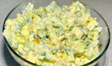 Рецепт нового салата. Эти продукты всегда есть в холодильнике: вкусно, сытно и быстро