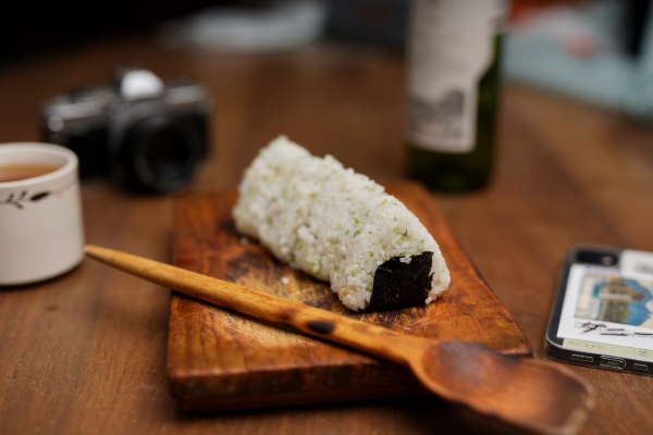 Как суши, только лучше: приготовьте японские онигири с тунцом – справится даже ребенок
