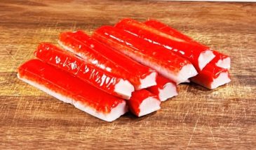 Так готовят в дорогих ресторанах. Самый вкусный салат из крабовых палочек: ни одного праздника без него
