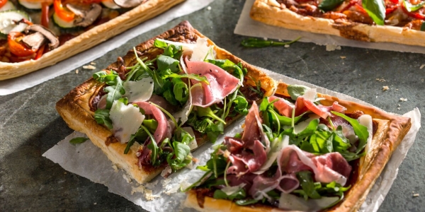 Ленивая пицца за 15 минут: рецепт, покоривший ТикТок