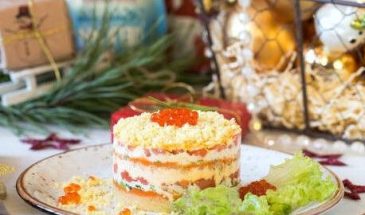 Салат с красной рыбой